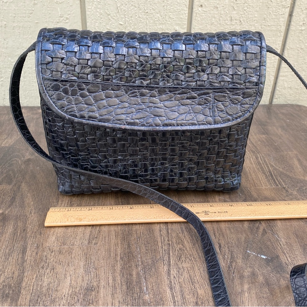 Vintage CeeKlein woven leather crossbody purse.